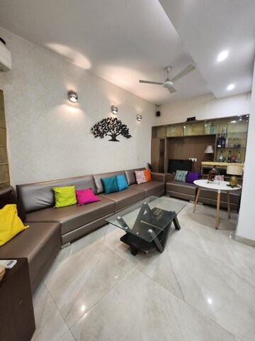 Master Bedroom in 3 BHK Builder Floor at Pitampura – for Sale