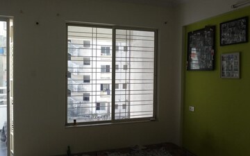Master Bedroom in 2 BHK Apartment at Nirman Viva Phase II, Ambegaon Budruk – for Rent