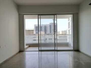 Room in 3.5 BHK Apartment at Omkar Alta Monte, Malad East – for Sale