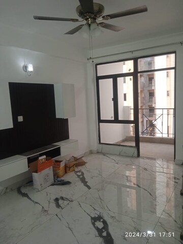 Room in 2 BHK Apartment at Apex Our Homes, Sector 37c – for Sale