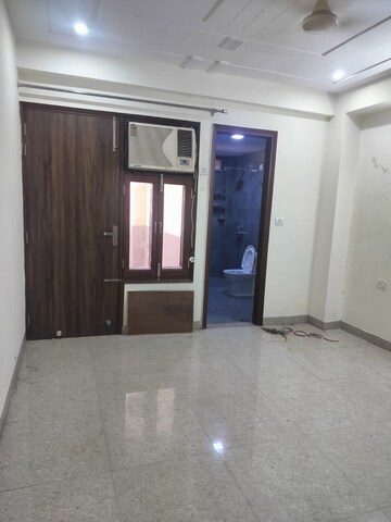 Room in 2 BHK Apartment at Hill Side Powai, Powai – for Sale