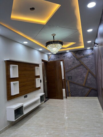 Staircase in 3 BHK Builder Floor at Shalimar Bagh – for Sale