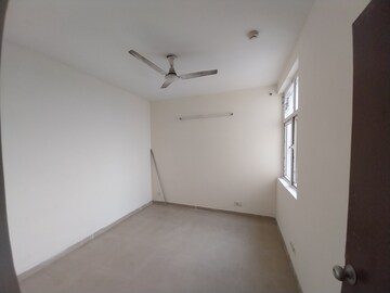 Room in 2 BHK Apartment at Mahagun Mywoods, Sector 16c Greater Noida – for Sale