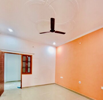 Room in 2 BHK Villa at Tiwaripur – for Sale