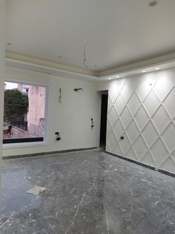 Bedroom in 4 BHK Builder Floor at Green Fields Colony – for Sale