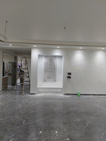 Living Room in 4 BHK Builder Floor at Green Fields Colony – for Sale