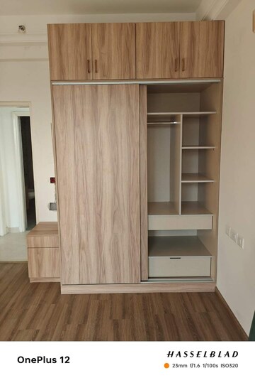 Room in 2.5 BHK Builder Floor at Sainik Colony – for Sale