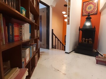 Room in 3 BHK Apartment at Malhar Tower, Goregaon East – for Sale