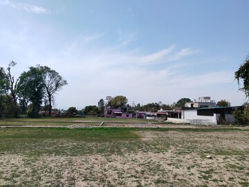 Plot Area in  Plot at Malhan View Apartments, JakhaN-Rajpur Road – for Sale