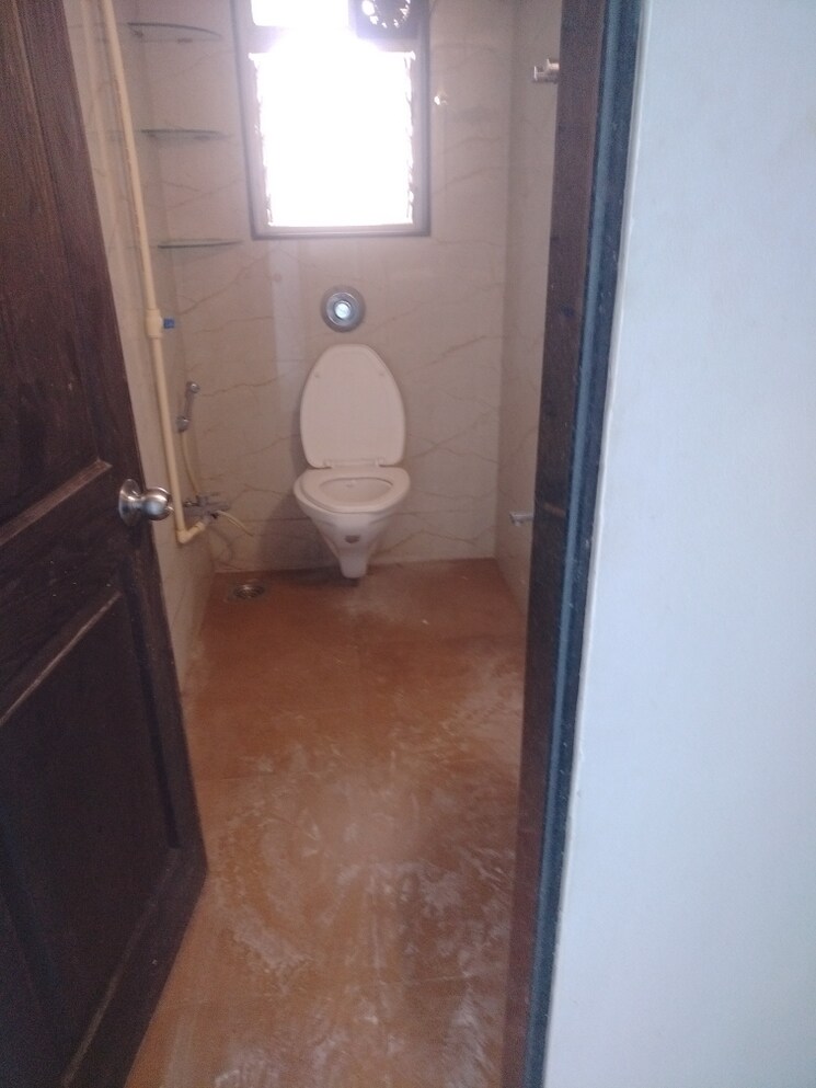 Bathroom, siv-akhand-anand 3 Bedroom 987 Sq.Ft. Apartment In Andheri East Mumbai 7217233