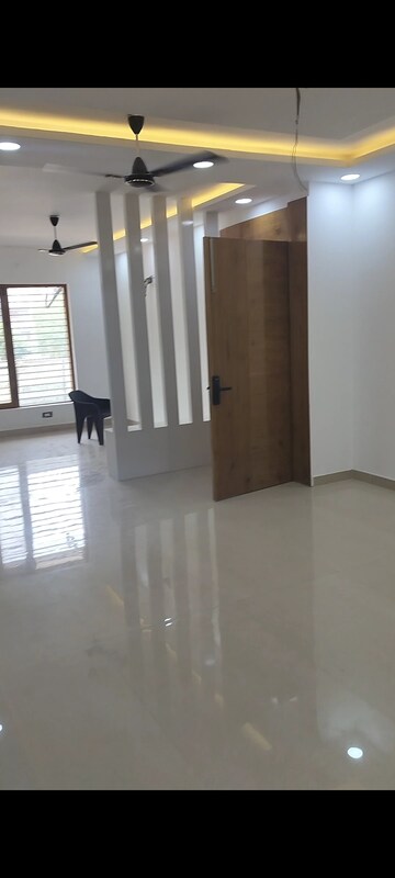 Staircase in 3 BHK Builder Floor at Sector 85 – for Sale