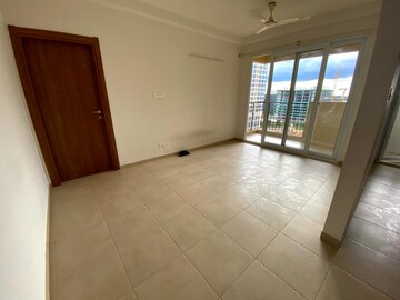 Room in 2 BHK Apartment at Bhartiya Nikoo Homes, Thanisandra Main Road – for Sale