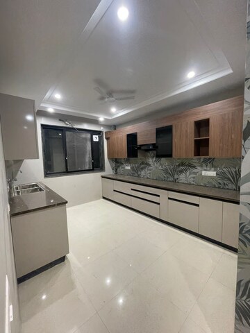 Kitchen in 1.5 BHK Apartment at JMD Suburbio, Sector 67 – for Sale