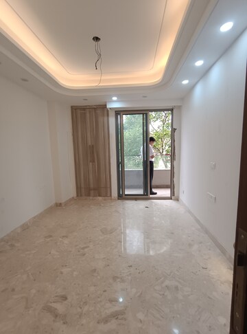 Building Lobby in 5 BHK Builder Floor at Malviya Nagar – for Sale