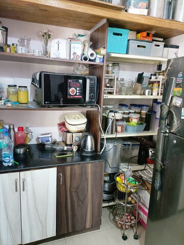 Furnished Amenities in 2 BHK Apartment at Unnathi Woods Phase 1 And 2, Ghodbunder Road – for Sale