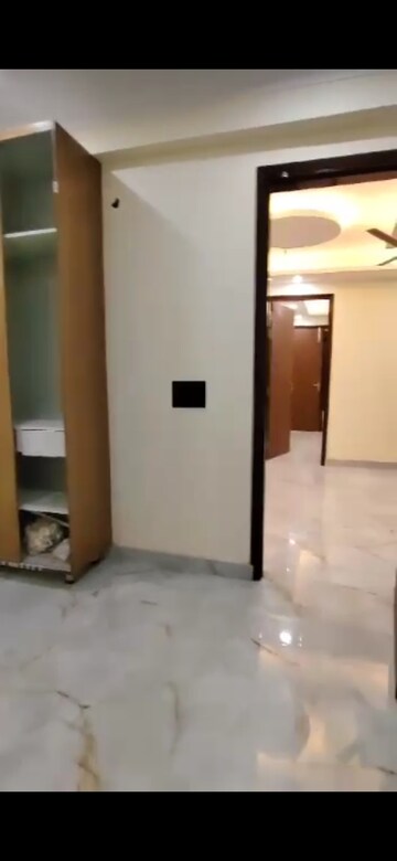 Room in 2 BHK Builder Floor at Vasant Kunj – for Sale