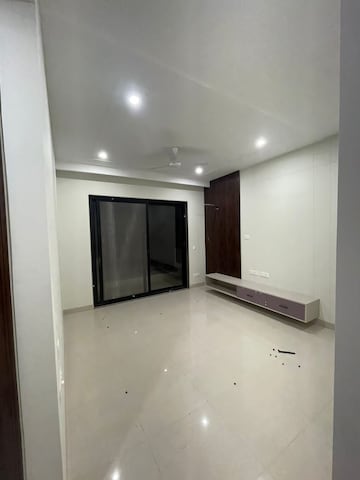 Room in 1.5 BHK Apartment at HDPL Horizon Anant, Chinhat – for Sale