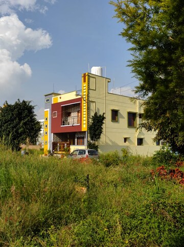  Plot For Sale in Damden Aaladamara, Iggalur
