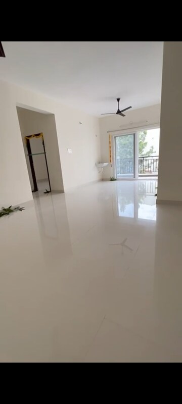 Room in 3 BHK Apartment at Mahathi Jaswitha Cyber Connect, Kondapur – for Sale