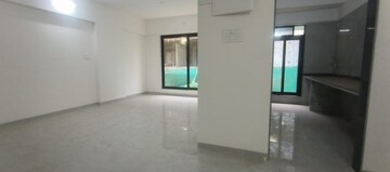 Room in 2 BHK Apartment at Vakola – for Sale