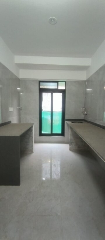 Room in 2 BHK Apartment at Kurla West – for Sale