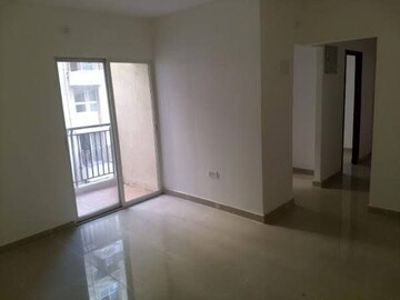 Room in 1 BHK Apartment at DB Realty Orchid Ozone, Dahisar East – for Sale