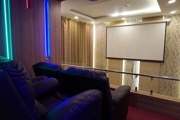 Living Room in 3 BHK Apartment at BPTP Parkland Pride, Sector 77 – for Sale