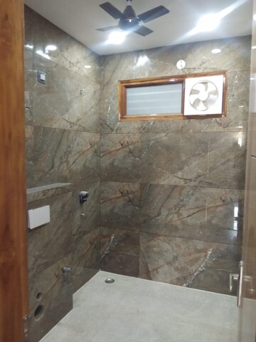 Bathroom in 3 BHK Builder Floor at BPTP District 3, Sector 85 – for Sale