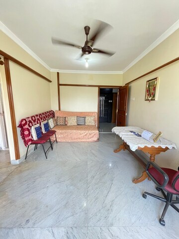 Bedroom in 2 BHK Apartment at Lokhandwala Riviera Tower, Kandivali East – for Sale