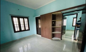 Room in 3 BHK Apartment at Shankar Nagar – for Sale