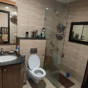 Team Area in 3 BHK Builder Floor at BPTP Amstoria, Sector 102 – for Sale