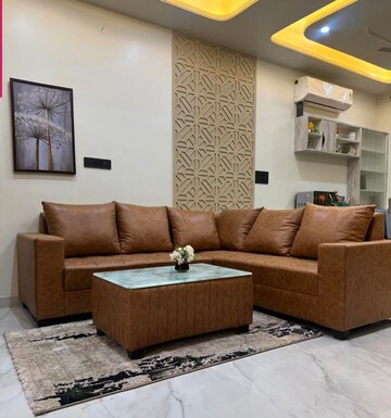 Living Room in 3 BHK Builder Floor at Shalimar Bagh – for Sale