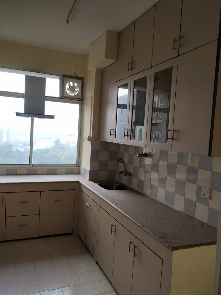 Kitchen, dlf-ridgewood-estate 3 Bedroom 1371 Sq.Ft. Apartment In Dlf Phase iv Gurgaon 7221892