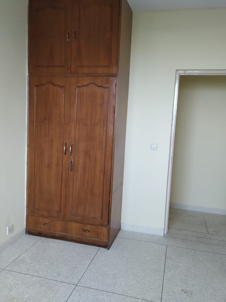 Room, dlf-ridgewood-estate 3 Bedroom 1371 Sq.Ft. Apartment In Dlf Phase iv Gurgaon 7221892