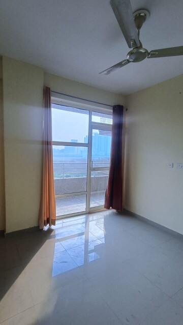 Room in 2.5 BHK Apartment at Pyramid Urban Homes 2, Sector 86 – for Sale