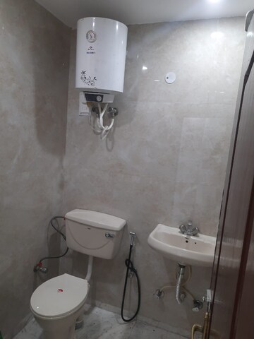 1 BHK Builder Floor For Sale in Paryavaran Complex