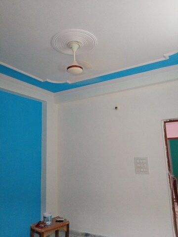 Furnished Amenities in 2 BHK Builder Floor at Shalimar Garden – for Sale