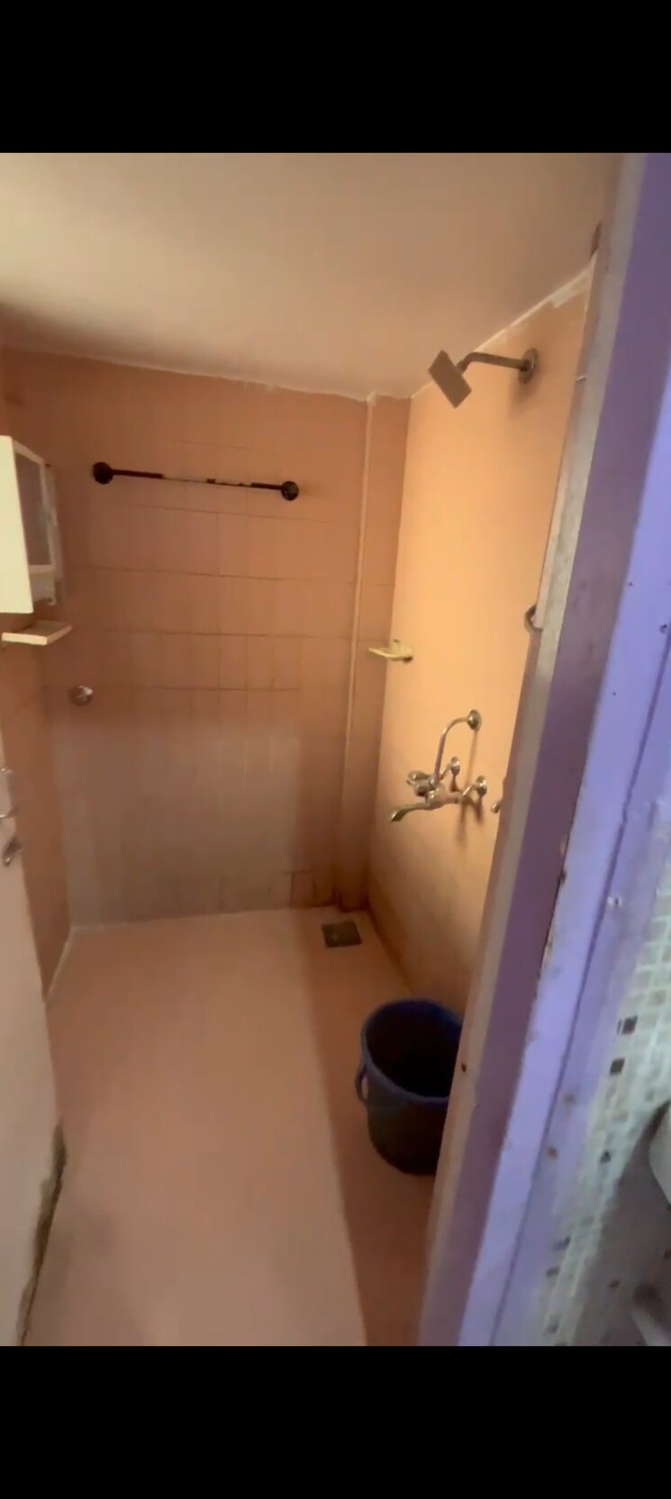 Bathroom, lok-upvan-apartment-phase-2 1 Bedroom 550 Sq.Ft. Apartment In Vasant Vihar Thane 7223063