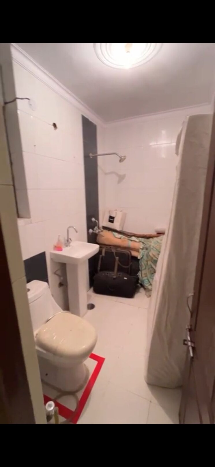 Bathroom, khushboo-cghs 3 Bedroom 1890 Sq.Ft. Apartment In Sector 9a Gurgaon 7223098