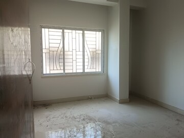 Room in 2 BHK Apartment at Behala – for Sale