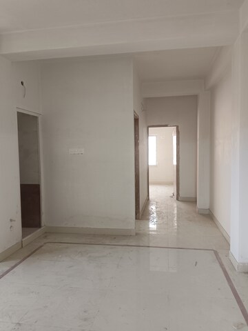 Room in 2 BHK Apartment at Behala – for Sale