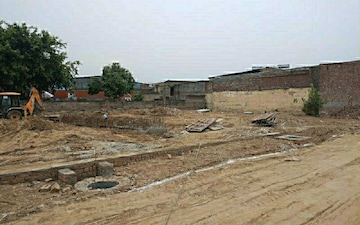 Plot For Sale in Chikamberpur