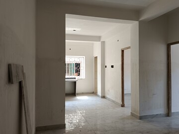Room in 2 BHK Apartment at Behala Municipal Market – for Sale