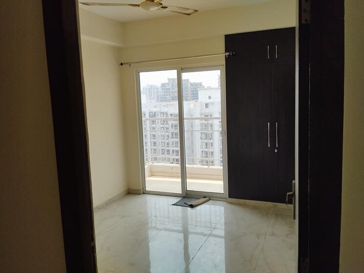 Room, vvip-homes-meridian-tower 2 Bedroom 1190 Sq.Ft. Apartment In Noida Ext Sector 4 Greater Noida 7223403