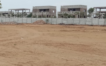 Plot For Sale in Puppalaguda