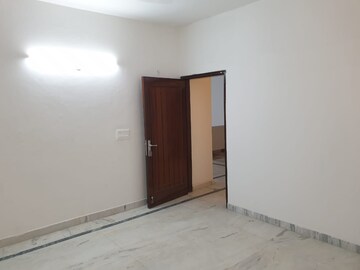 3 BHK Apartment For Sale in Amrapali Crystal Homes, Sector 76