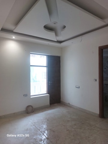 Bedroom in 4 BHK Builder Floor at Green Fields Colony – for Sale