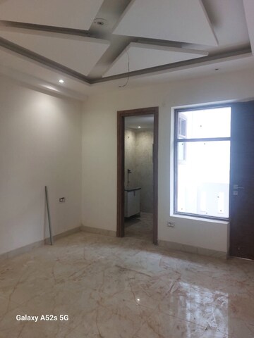 Master Bedroom in 4 BHK Builder Floor at Green Fields Colony – for Sale