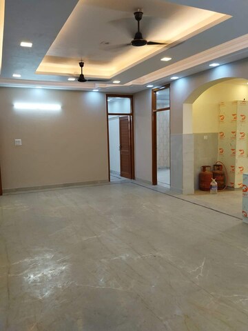 Living Room in 4 BHK Builder Floor at Green Fields Colony – for Sale
