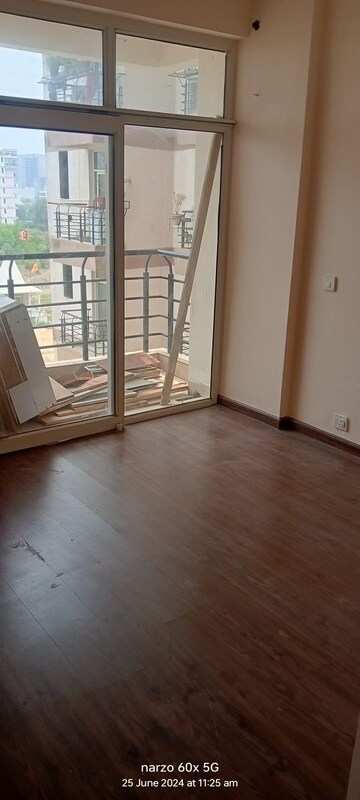 Room in 3 BHK Apartment at Ansal API Santushti Enclave, Sushant Golf City – for Sale